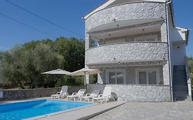 Apartmani Adriana
