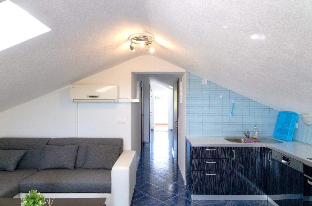 Apartmani Adriana Lakmartin Kültér fotó